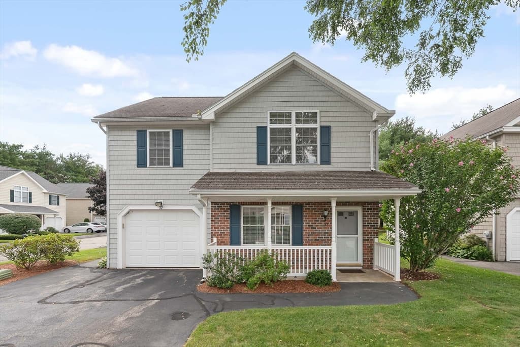 52 Birdie Ln # 52, Tewksbury MA 01876