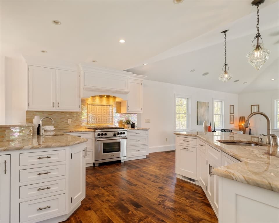 10 Rangeley Road, Winchester MA 01890 photo 12