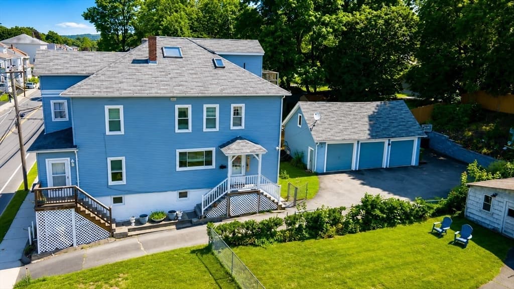 189 Oak St, Clinton MA 01510 photo 3