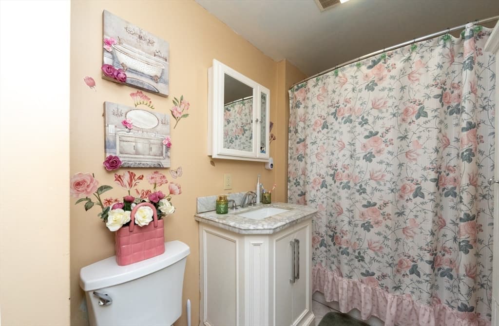 189 Oak St, Clinton MA 01510 photo 24