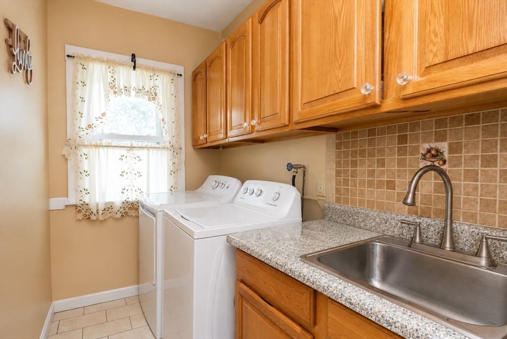 189 Oak St, Clinton MA 01510 photo 18