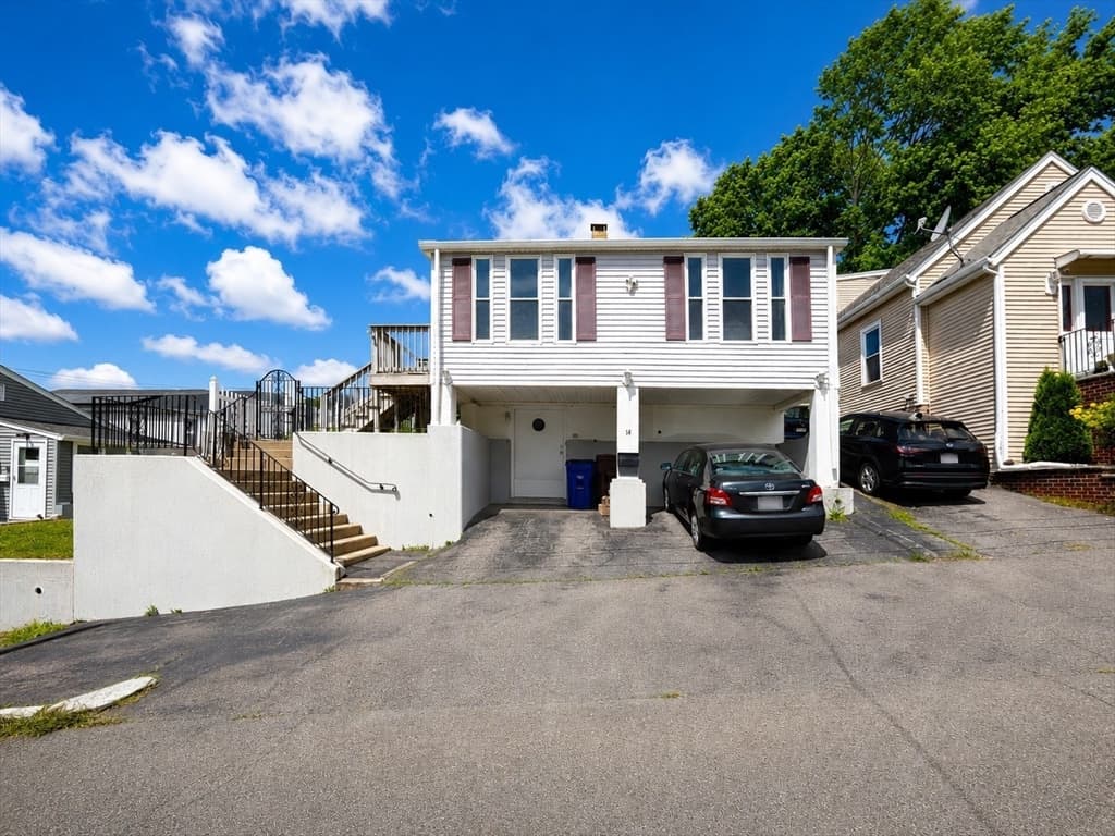 14 Newbury St, Revere MA 02151