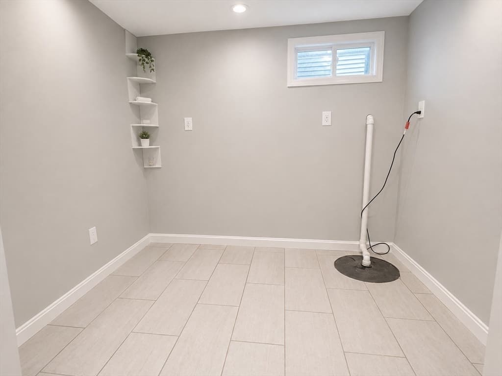 14 Newbury St, Revere MA 02151 photo 18