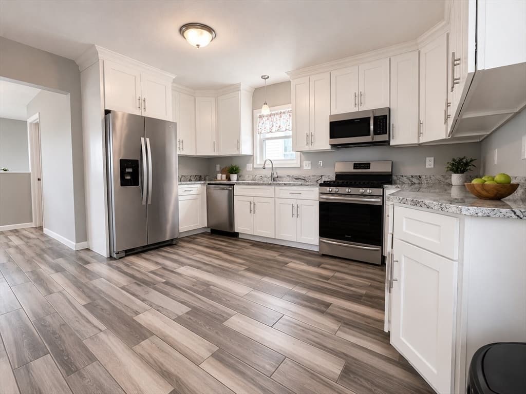 14 Newbury St, Revere MA 02151 photo 4