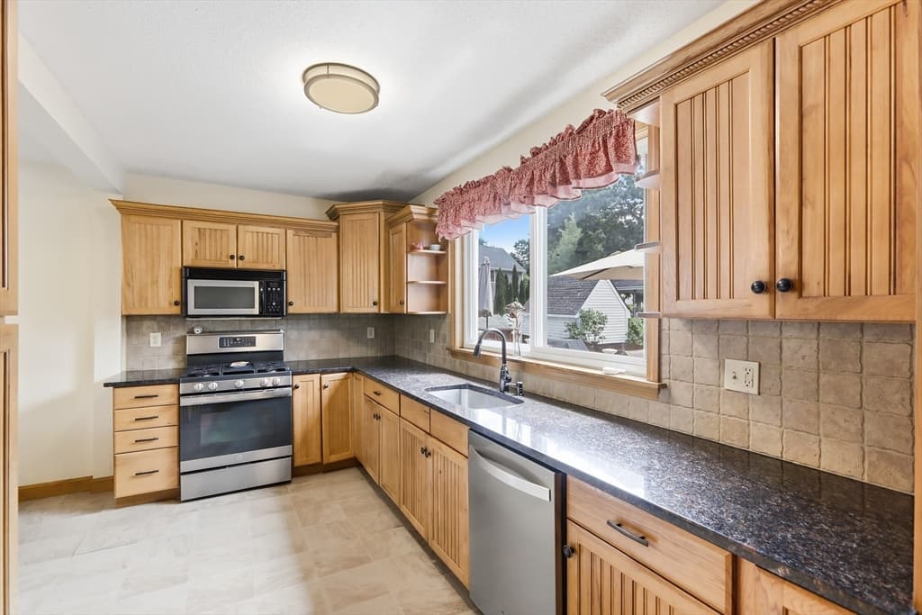1 Oak St, Tewksbury MA 01876 photo 7