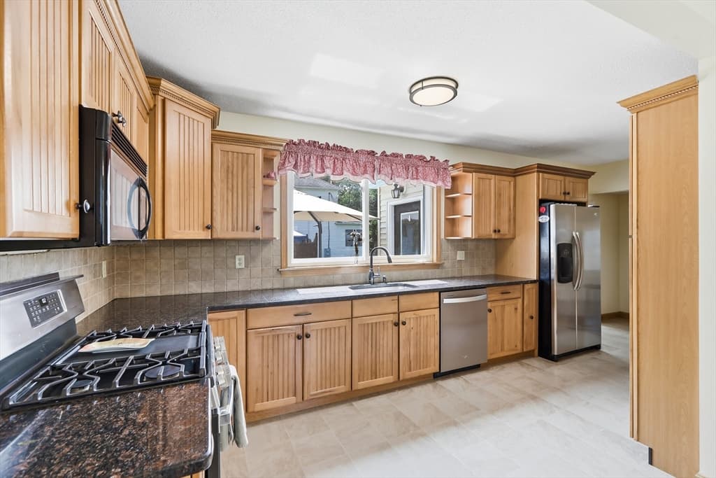 1 Oak St, Tewksbury MA 01876 photo 10