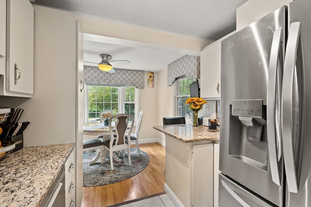 Condominium at 24 Hilltop Ln # 24, Easton MA 02375, Easton, photo 16 of 42