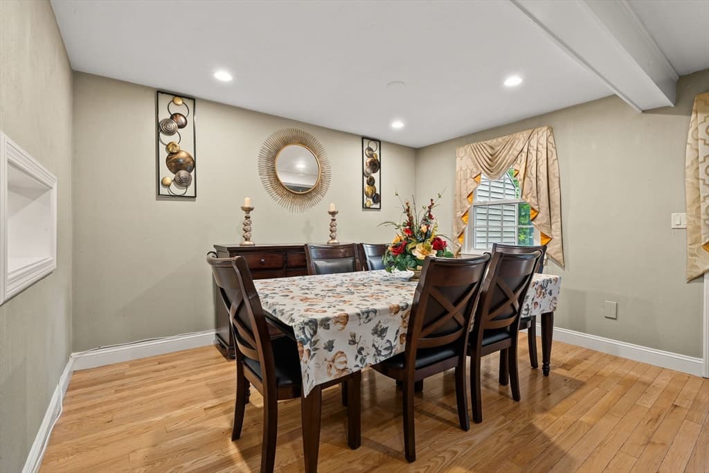 Condominium at 24 Hilltop Ln # 24, Easton MA 02375, Easton, photo 7 of 42