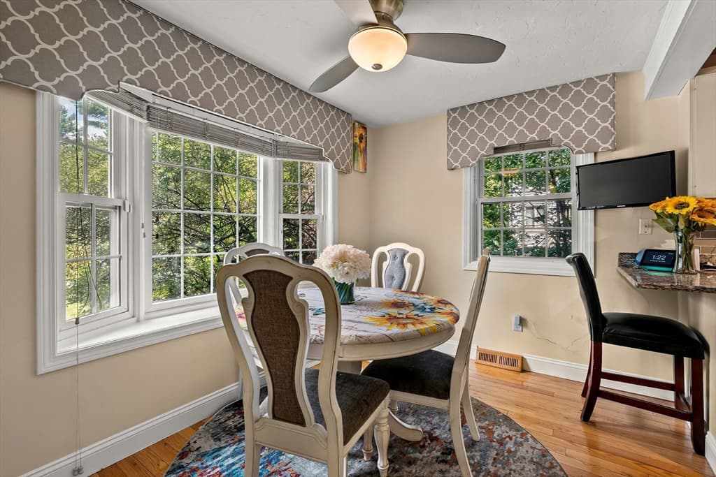 Condominium at 24 Hilltop Ln # 24, Easton MA 02375, Easton, photo 9 of 42