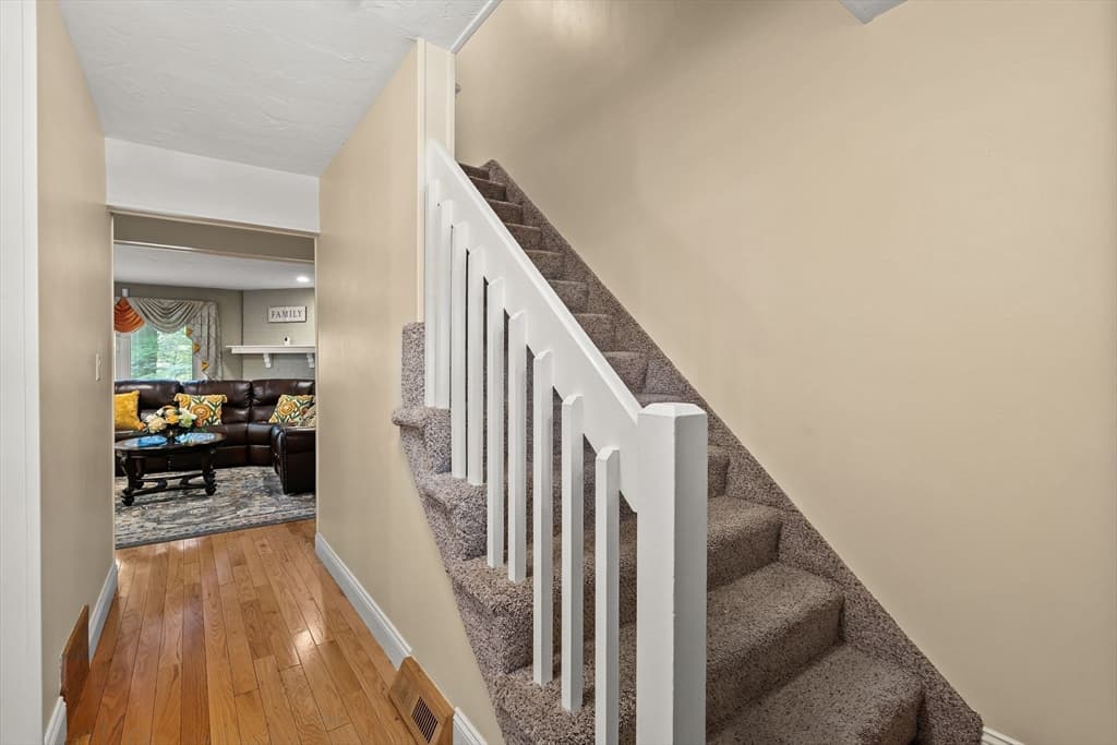 Condominium at 24 Hilltop Ln # 24, Easton MA 02375, Easton, photo 18 of 42
