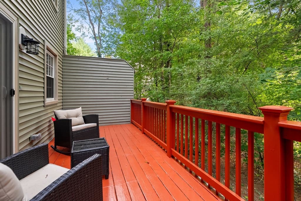 Condominium at 24 Hilltop Ln # 24, Easton MA 02375, Easton, photo 40 of 42