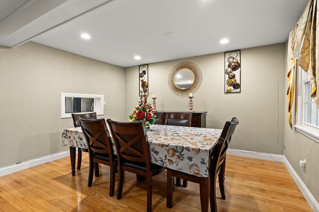 Condominium at 24 Hilltop Ln # 24, Easton MA 02375, Easton, photo 8 of 42