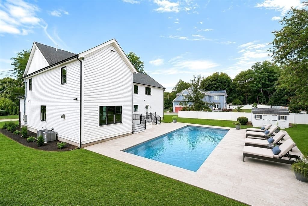 7 Hutchinson Road, Winchester MA 01890 photo 42