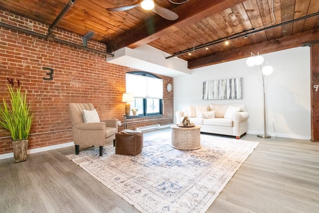 55 Sterling St # 312M, Clinton MA 01510 photo 2