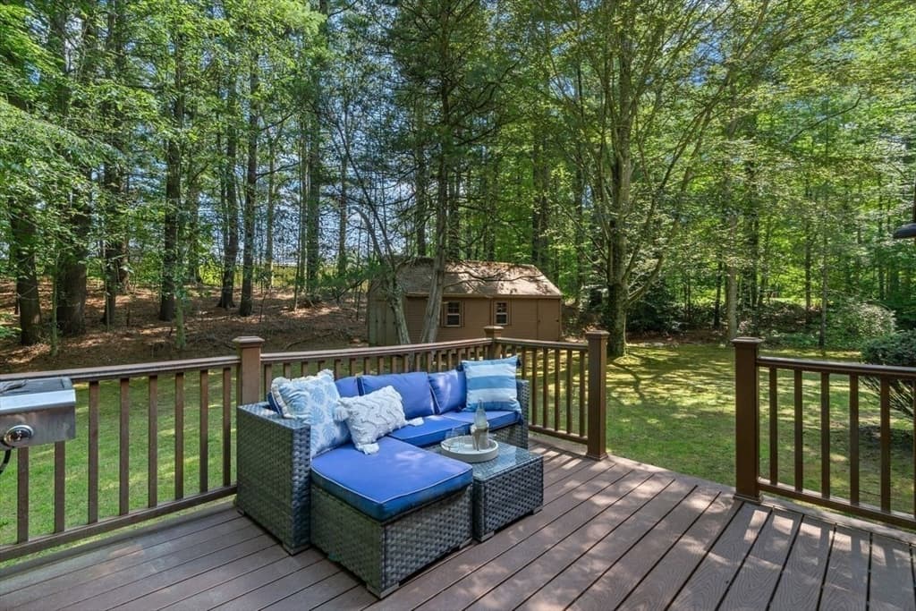 318 Circuit St, Hanover MA 02339 photo 28