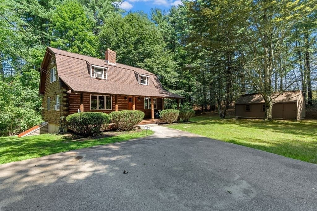 318 Circuit St, Hanover MA 02339 photo 38