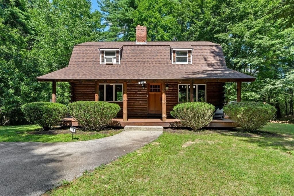 318 Circuit St, Hanover MA 02339 photo 37
