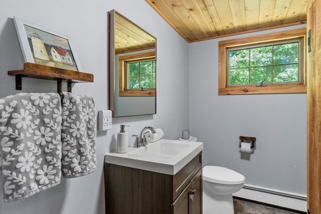 318 Circuit St, Hanover MA 02339 photo 15