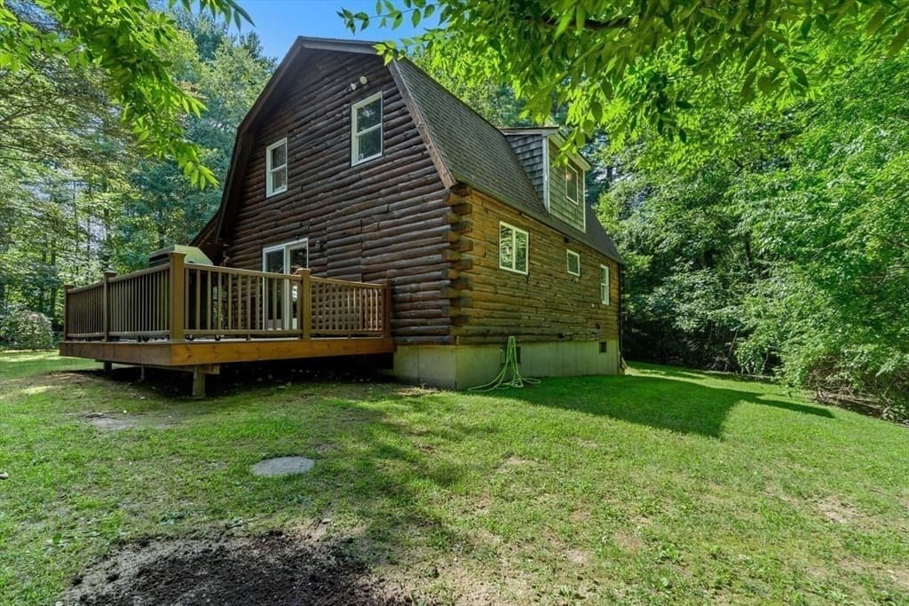 318 Circuit St, Hanover MA 02339 photo 31
