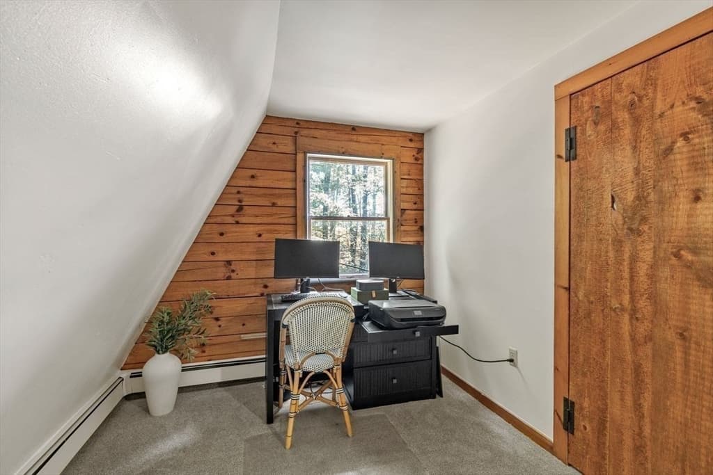 318 Circuit St, Hanover MA 02339 photo 25