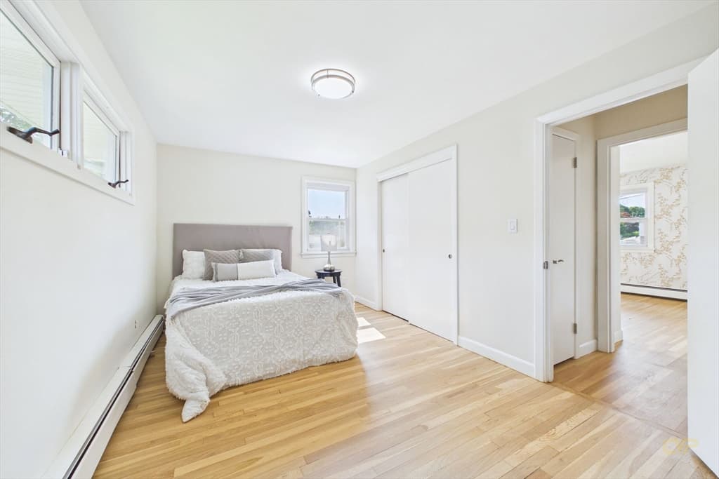 Single Family Residence at 206 Lafayette St, Fall River MA 02723, Fall River, photo 16 of 38