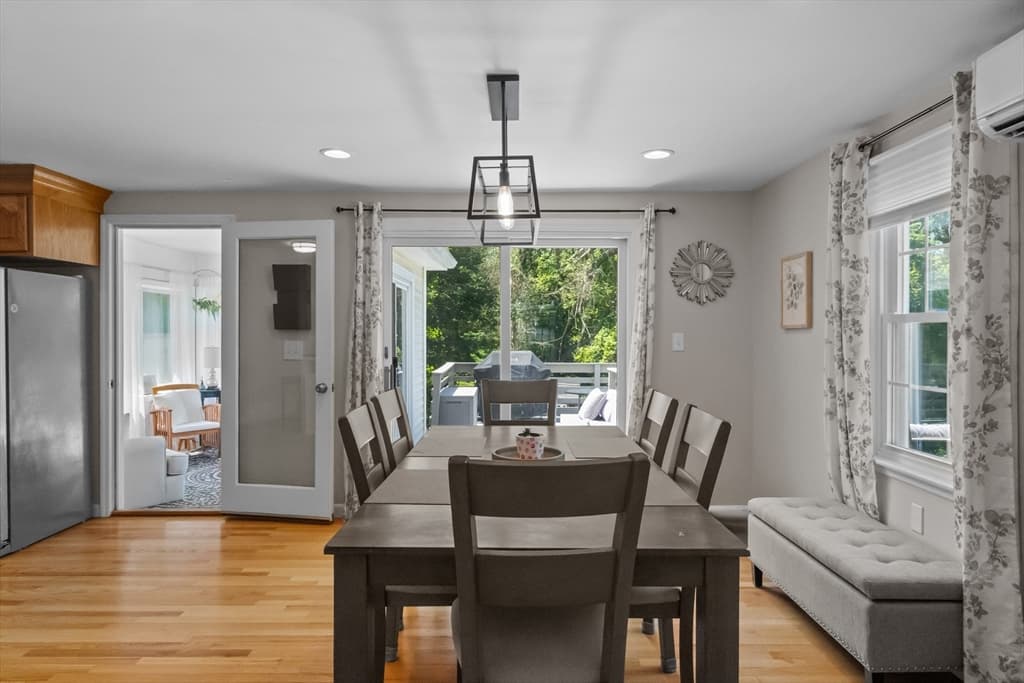 Single Family Residence at 40 Stowe Rd, Grafton MA 01519, Grafton, photo 6 of 34