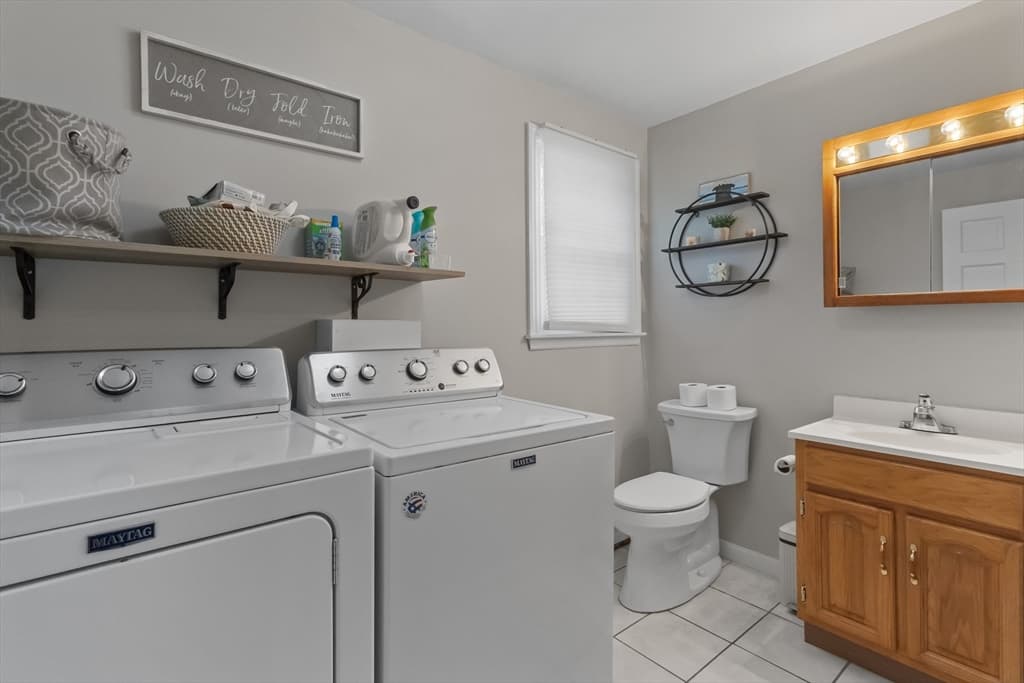 Single Family Residence at 40 Stowe Rd, Grafton MA 01519, Grafton, photo 13 of 34