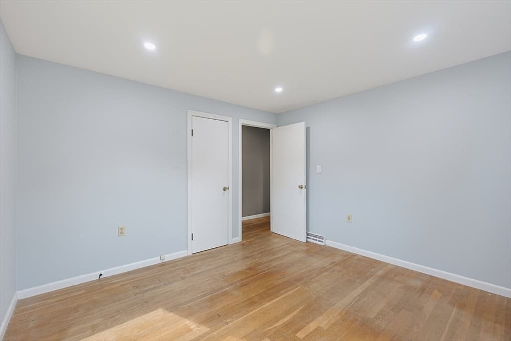 304 Primrose Hill Rd, Dracut MA 01850 photo 18