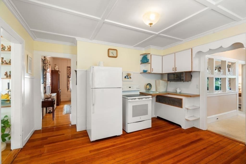 11 Hampden Street, Swampscott MA 01907 photo 13