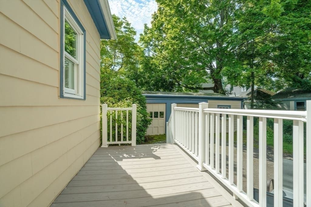 11 Hampden Street, Swampscott MA 01907 photo 28