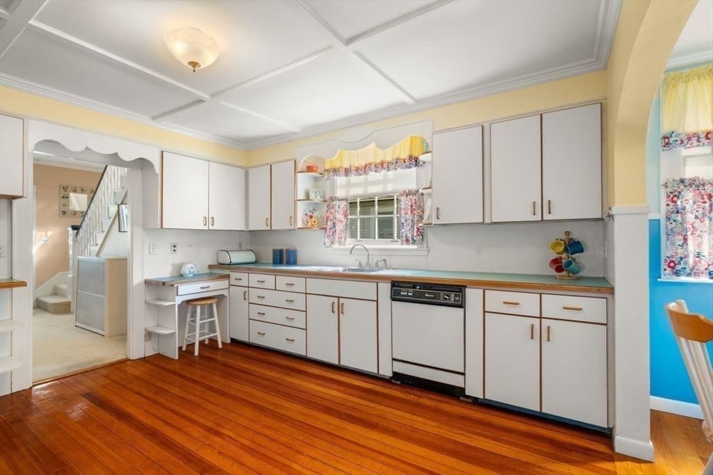 11 Hampden Street, Swampscott MA 01907 photo 11