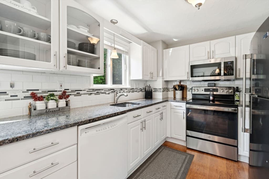 161 Winter St # 6, Hanson MA 02341 photo 2