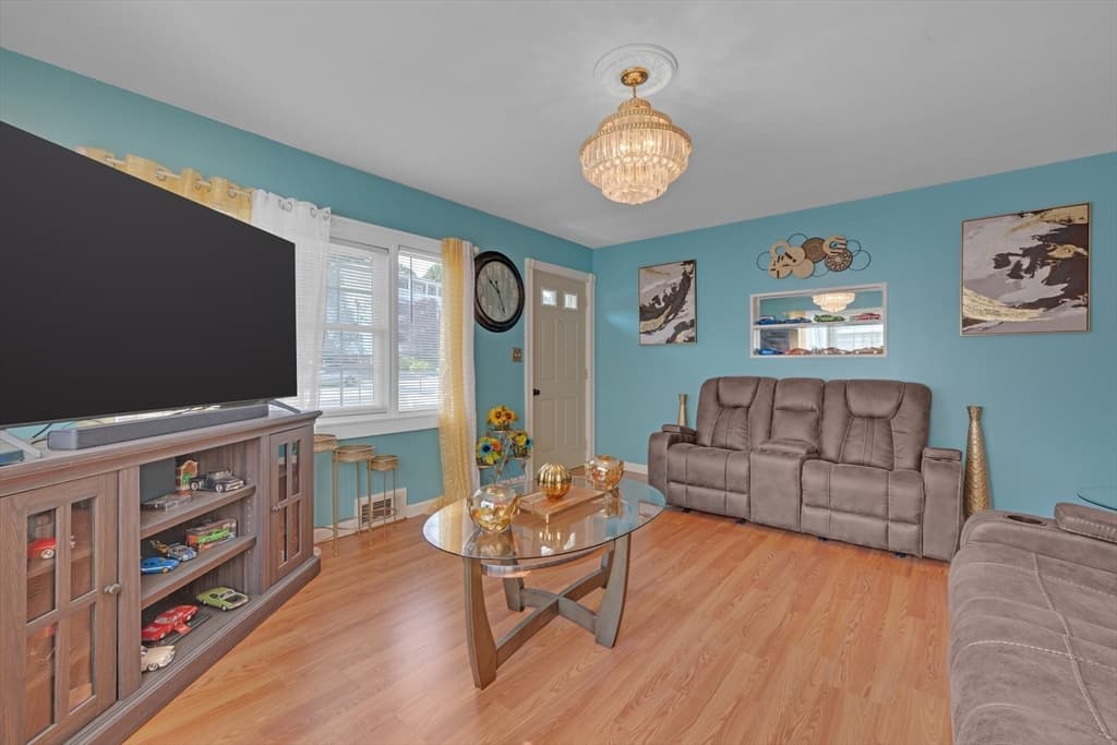 10 Union St, Southbridge MA 01550 photo 6