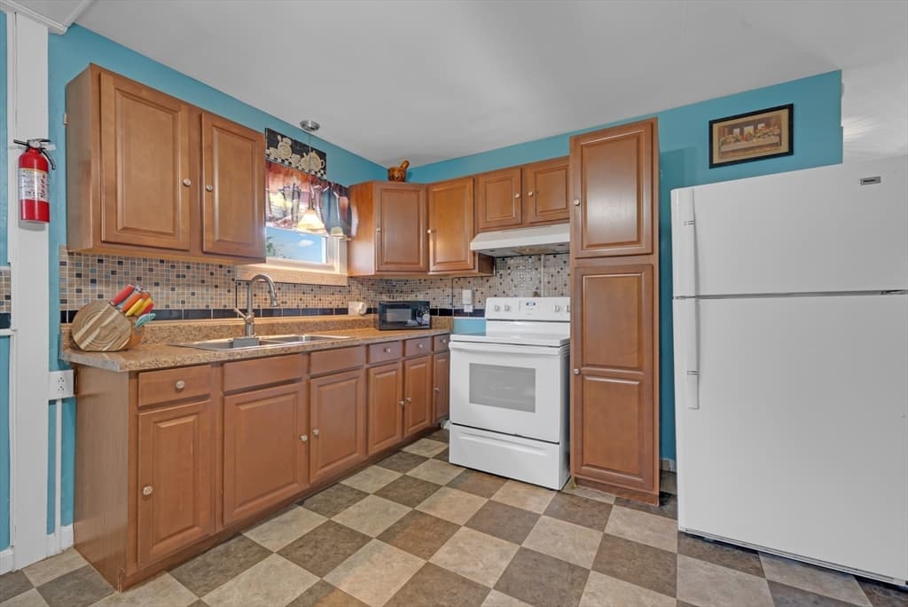 10 Union St, Southbridge MA 01550 photo 7