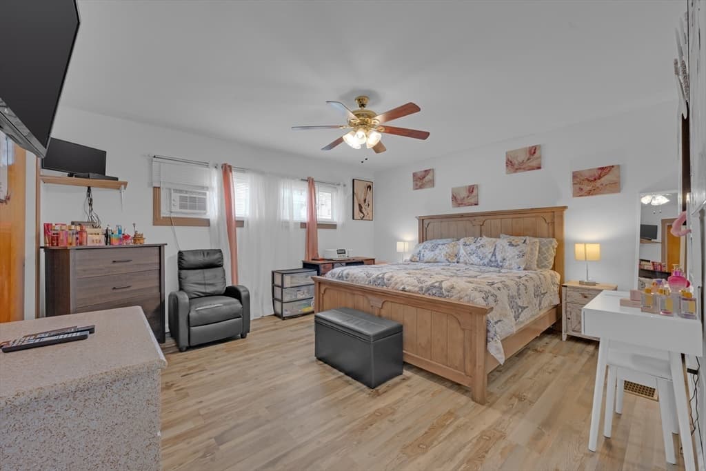 10 Union St, Southbridge MA 01550 photo 11