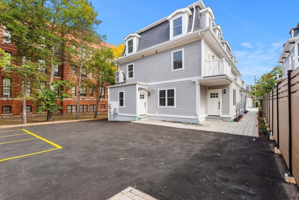 59 Perrin St, Boston MA 02119 photo 27