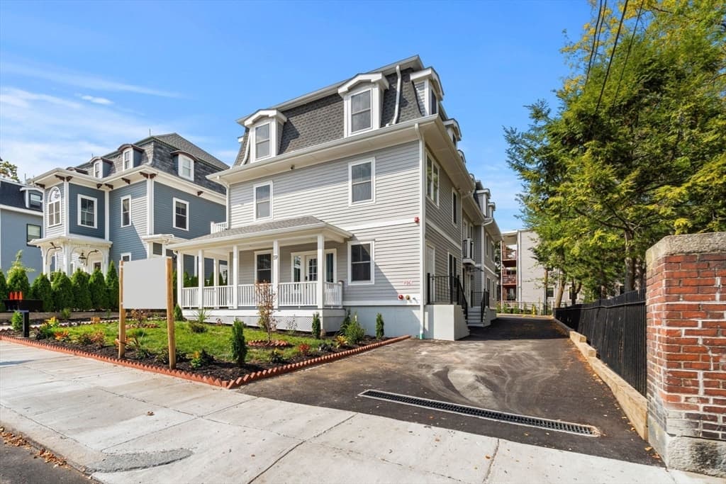 59 Perrin St, Boston MA 02119 photo 8