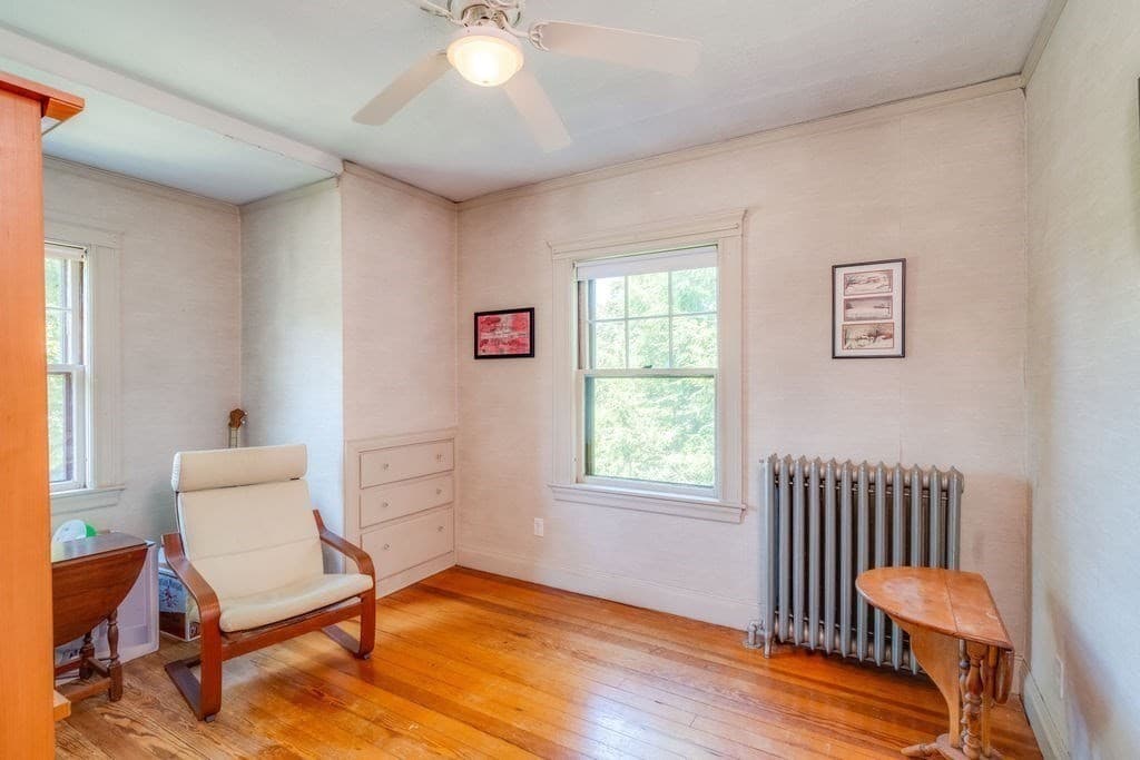116 Pleasant St, Holyoke MA 01040 photo 23