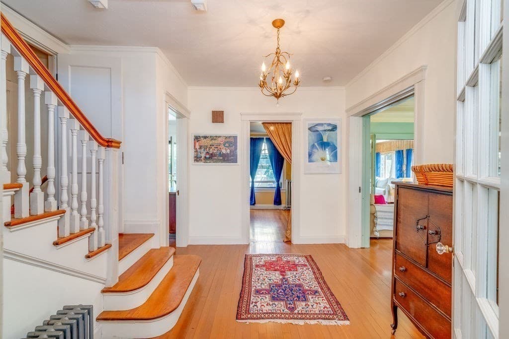 116 Pleasant St, Holyoke MA 01040 photo 3