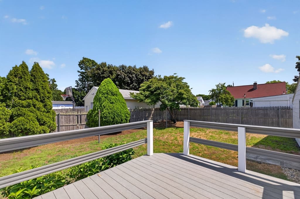 Single Family Residence at 122 Dewey Ave, Pawtucket RI 02861, Pawtucket, photo 3 of 42