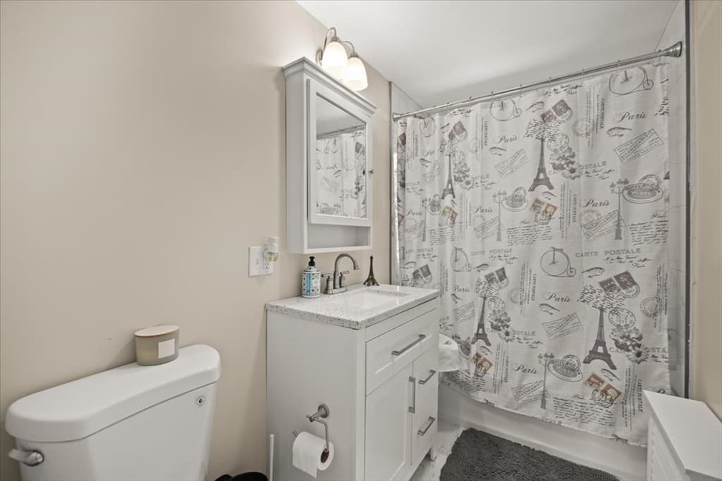 1381 Cohannet St, Taunton MA 02780 photo 9