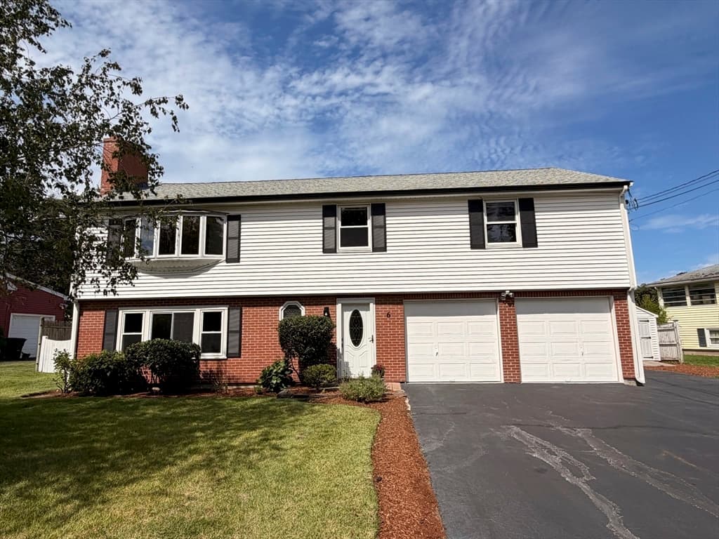6 Canterbury Rd, Woburn MA 01801
