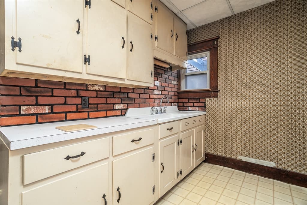124 Highland Avenue, Athol MA 01331 photo 17