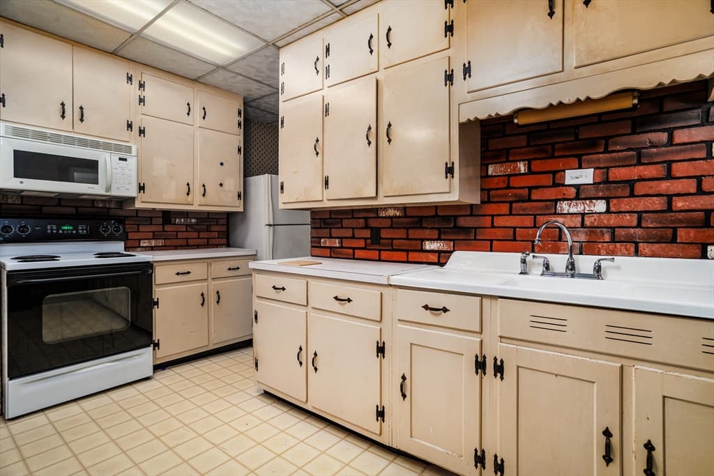 124 Highland Avenue, Athol MA 01331 photo 16