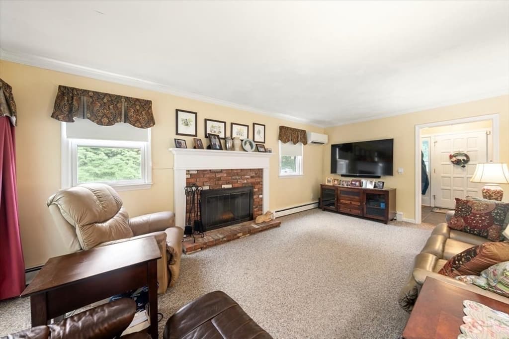 Single Family Residence at 16 Carmen Circle, Medfield MA 02052, photo 6 of 35