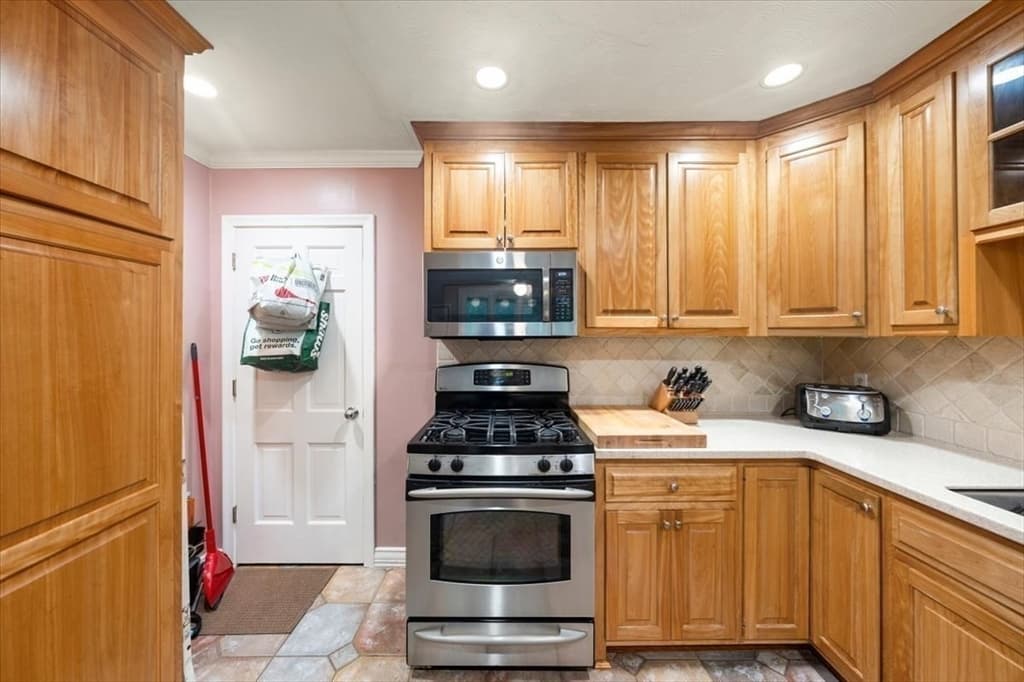 Single Family Residence at 16 Carmen Circle, Medfield MA 02052, photo 16 of 35
