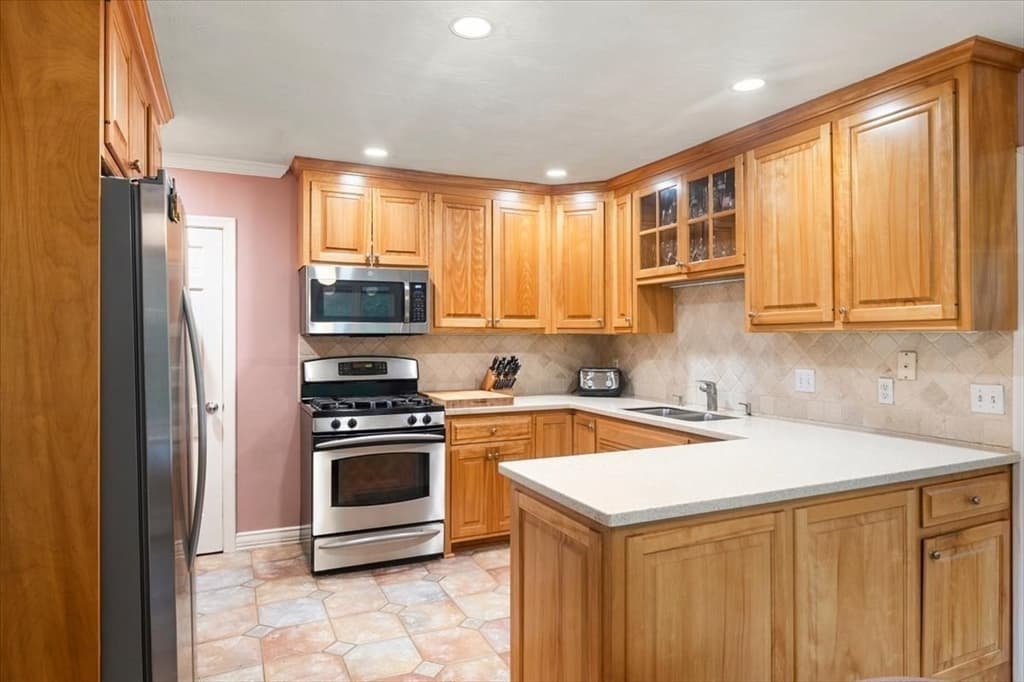 Single Family Residence at 16 Carmen Circle, Medfield MA 02052, photo 3 of 35