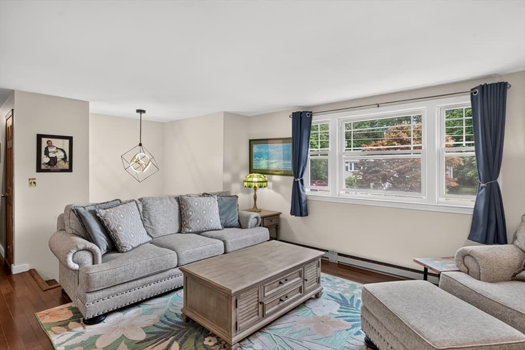 106 Tanglewood Dr, Falmouth MA 02536 photo 7