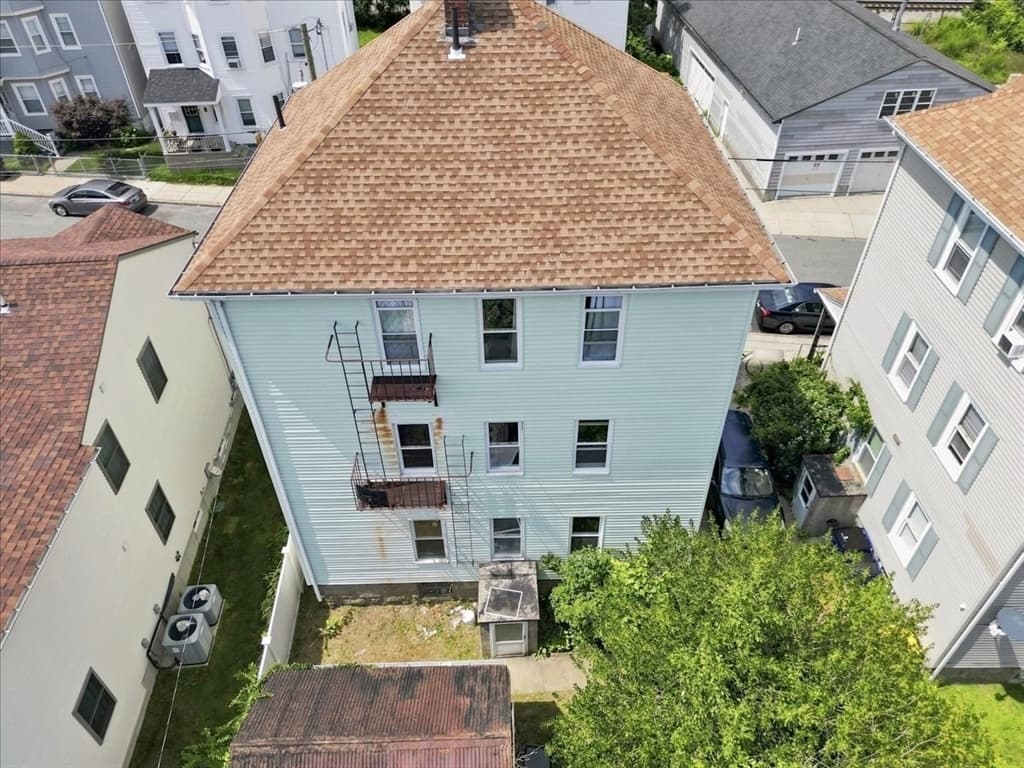 121 Almy St, Fall River MA 02720 photo 3