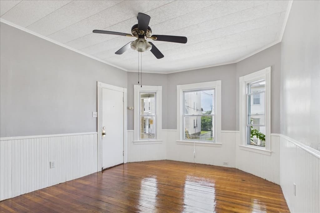 121 Almy St, Fall River MA 02720 photo 5